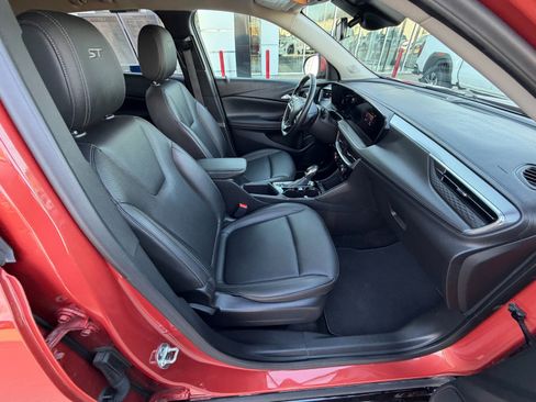 Certified 2024 Buick Encore GX Sport Touring w/ Comfort Package image 26