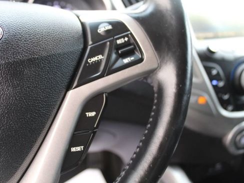 Used 2013 Hyundai Veloster RE:MIX Edition image 16