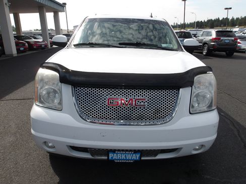 Used 2008 GMC Yukon XL Denali image 8