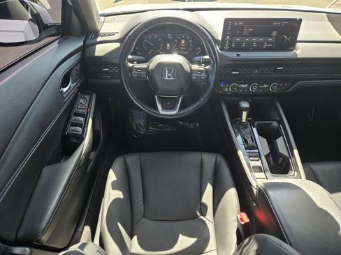 Used 2025 Honda Accord Touring image 18
