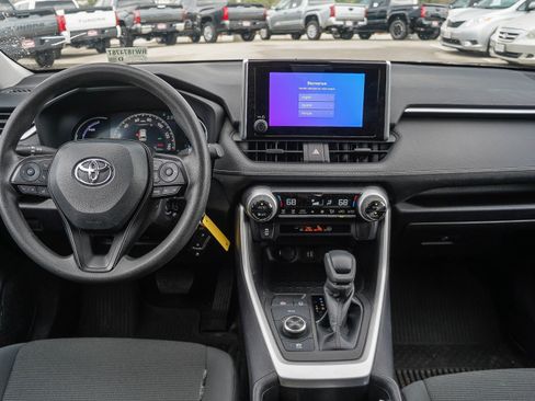 Used 2024 Toyota RAV4 LE AWD/4WD image 13