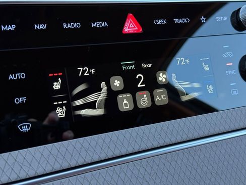 New 2026 Genesis GV80 2.5T Advanced image 37