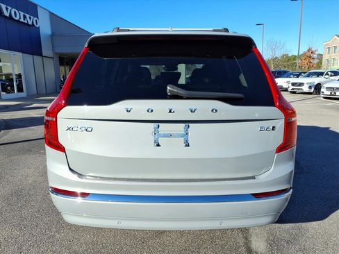 Used 2024 Volvo XC90 B6 Plus w/ Protection Package Premier image 4