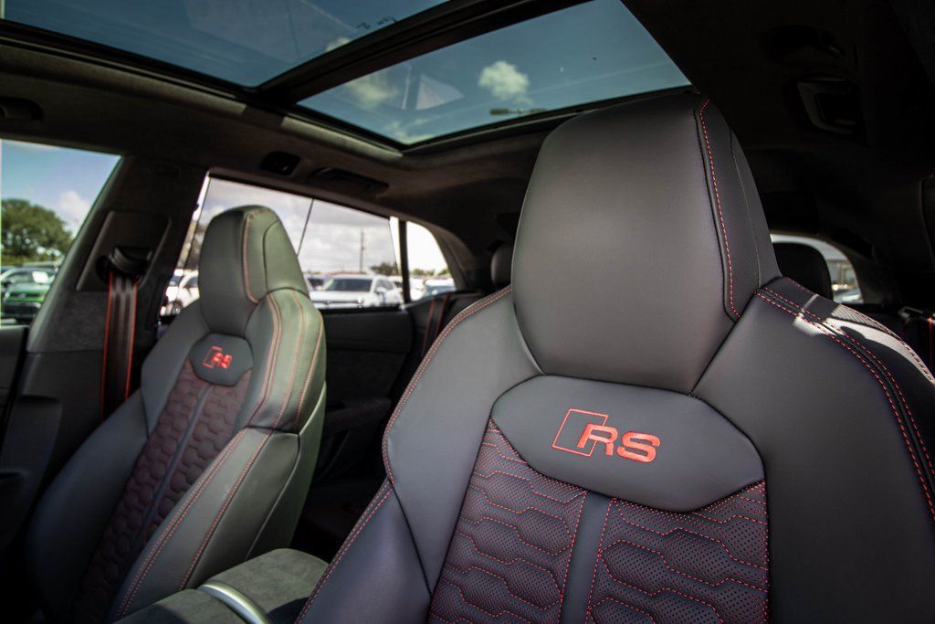 Used 2025 Audi RS Q8 performance AWD/4WD image 3