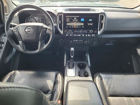 Certified 2025 Nissan Frontier SL AWD/4WD image 18