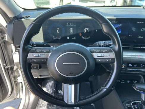 Used 2025 Hyundai Kona SEL FWD image 26