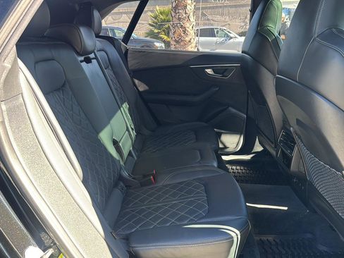 Used 2022 Audi SQ8 Prestige image 13