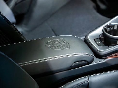 Used 2026 Porsche 911 GT3 RWD image 17