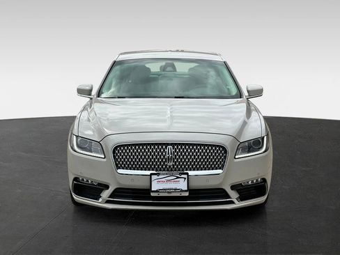 Used 2019 Lincoln Continental Select w/ Continental Climate Package FWD image 2