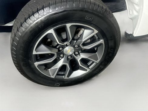 Used 2023 Chevrolet Silverado 1500 LT image 11