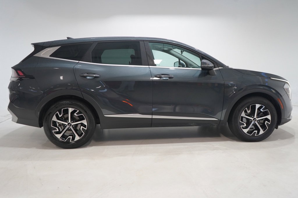 Used 2023 Kia Sportage EX FWD image 9