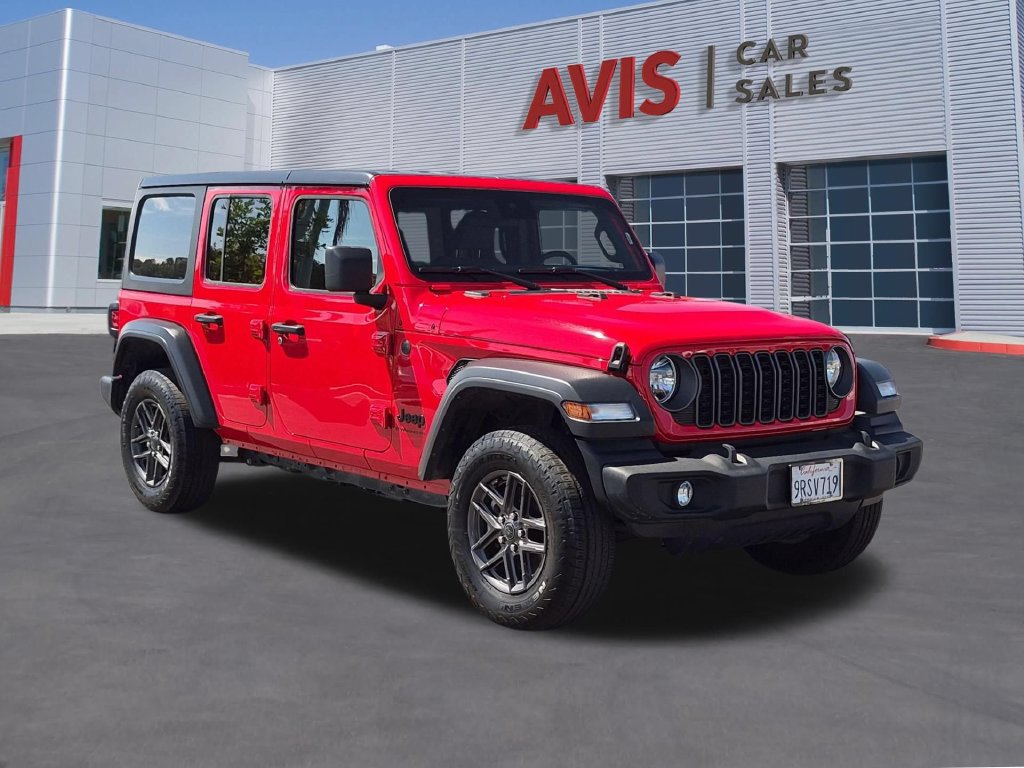 Used 2025 Jeep Wrangler Unlimited Sport AWD/4WD image 3