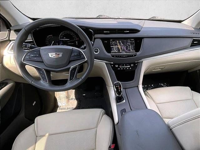 Used 2019 Cadillac XT5 Luxury FWD image 16