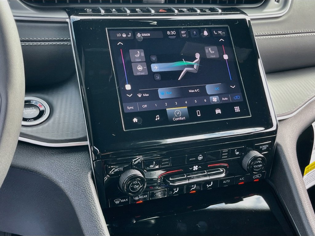 New 2026 Jeep Grand Cherokee Laredo X RWD image 15