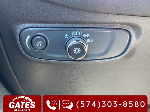 Used 2024 Chevrolet Equinox LT image 27