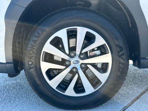 Certified 2025 Subaru Outback Premium w/ Popular Package #1A image 21