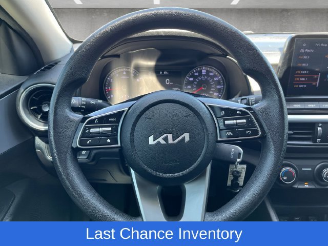 Used 2022 Kia Forte LXS FWD image 21