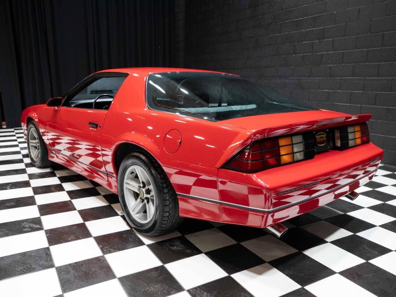 Used 1987 Chevrolet Camaro Z28 RWD image 19