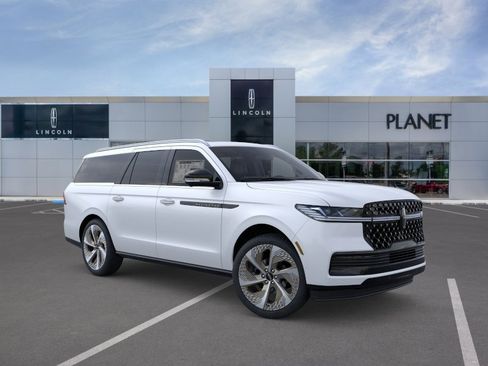 New 2026 Lincoln Navigator L Black Label AWD/4WD image 7