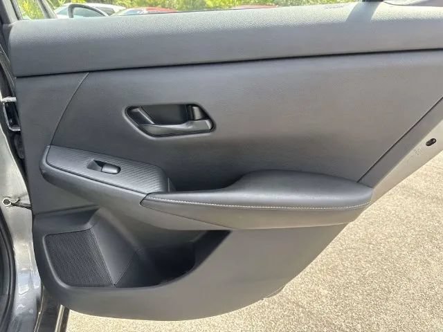 Certified 2025 Nissan Sentra SV FWD image 23