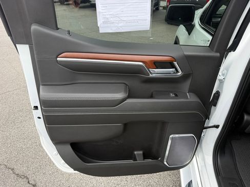 Used 2022 GMC Sierra 1500 Denali w/ Technology Package image 29