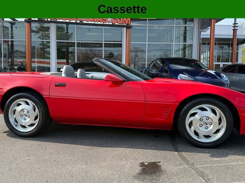 Used 1996 Chevrolet Corvette Convertible RWD image 1