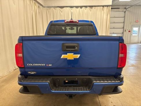 Used 2019 Chevrolet Colorado Z71 AWD/4WD image 4