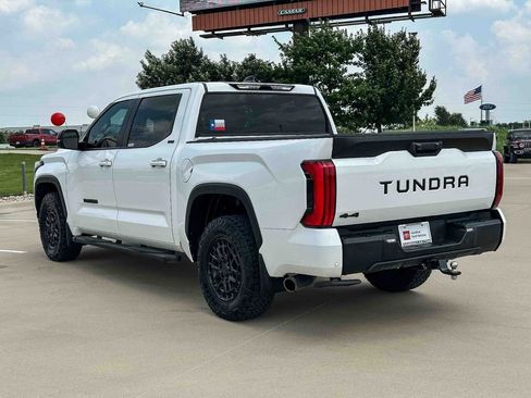 Certified 2025 Toyota Tundra SR5 AWD/4WD image 5