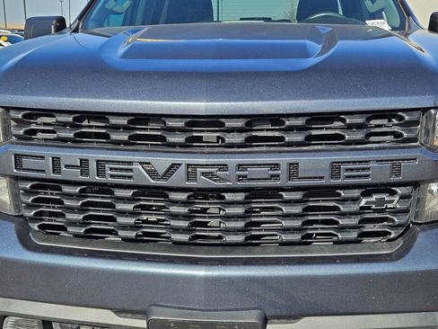 Certified 2021 Chevrolet Silverado 1500 Custom w/ LPO, Dark Essentials Package AWD/4WD image 9