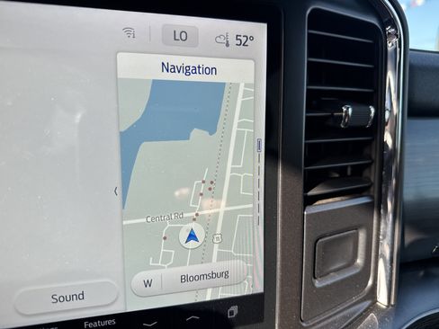 Used 2024 Ford F350 Lariat w/ Camper Package image 27