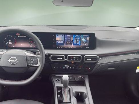 New 2026 Nissan Sentra SR FWD image 7