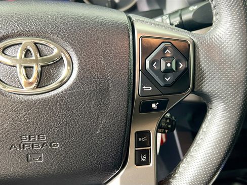 Used 2021 Toyota Tacoma SR5 image 19