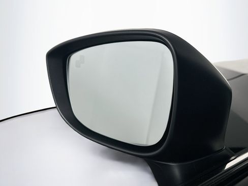 Used 2025 MAZDA CX-5 AWD 2.5 S w/ Preferred Package image 16