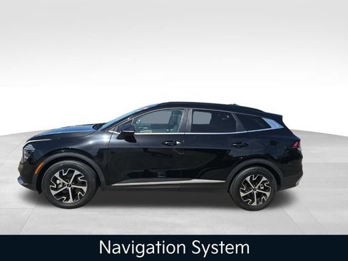 Used 2025 Kia Sportage EX w/ Premium Package FWD image 6