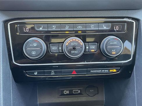 Used 2018 Volkswagen Atlas SEL Premium AWD/4WD image 36