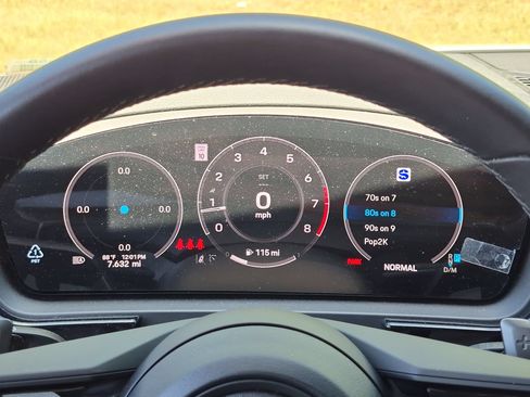 Certified 2026 Porsche Cayenne Coupe AWD/4WD image 10