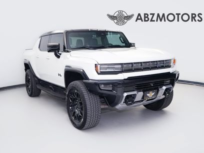 Used 2026 GMC Hummer EV 4x4 Crew Cab w/ LPO, Dark Essentials Package