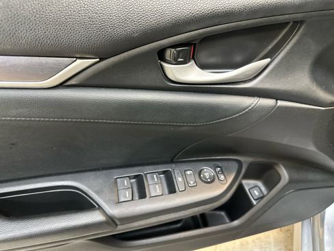 Used 2017 Honda Civic EX-L image 26