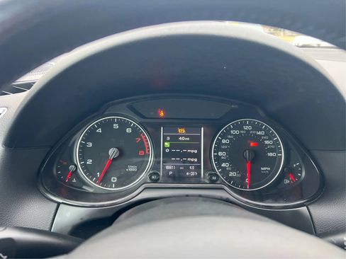 Used 2011 Audi Q5 3.2 Premium Plus w/ Audi MMI Navigation Plus Pkg image 19