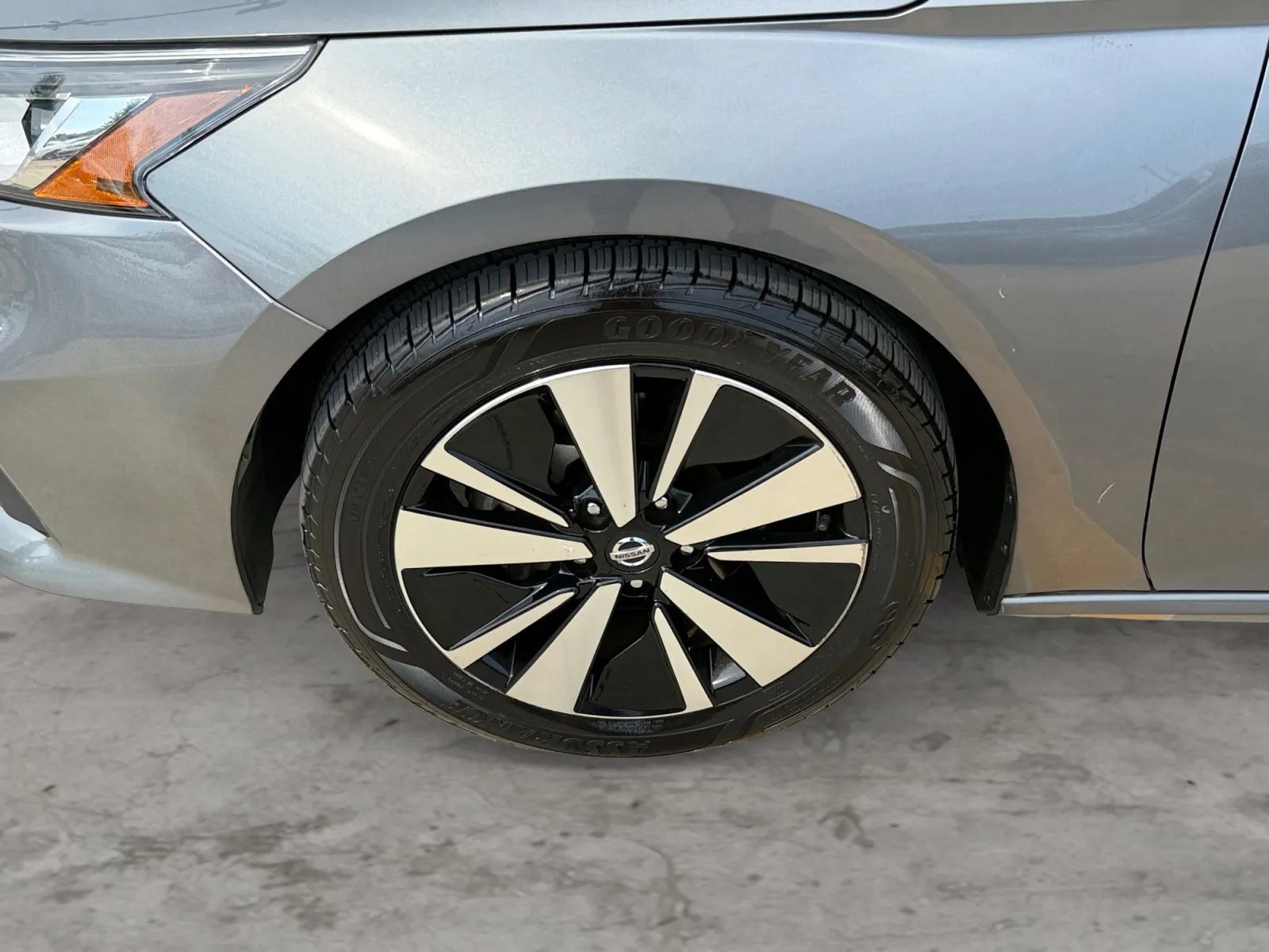 Used 2021 Nissan Altima 2.5 SV FWD image 42