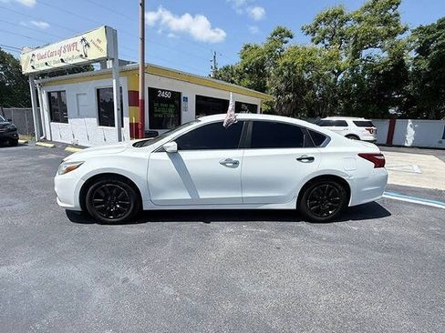 Used 2017 Nissan Altima 2.5 S w/ Power Driver Seat Package FWD image 8