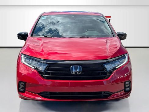 Used 2023 Honda Odyssey Sport image 2