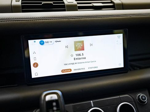 Used 2021 Land Rover Defender 110 X image 30