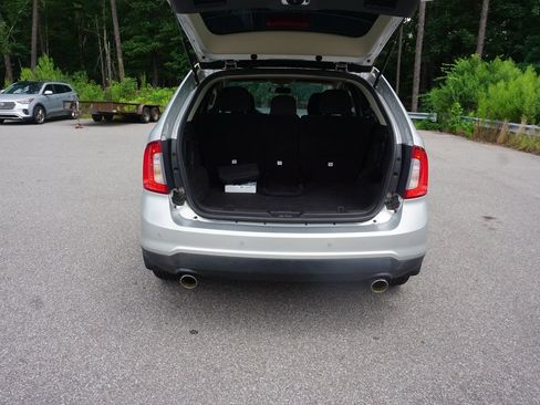 Used 2012 Ford Edge SE FWD image 12