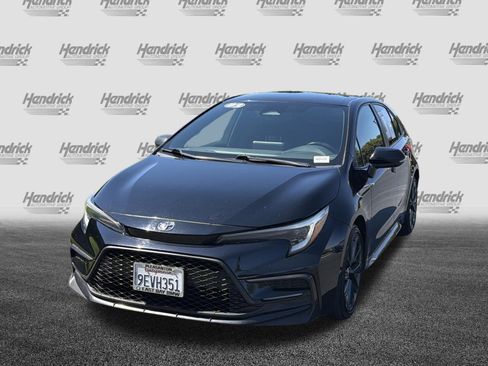Used 2023 Toyota Corolla SE w/ Carpet Mat Package (TMS) FWD image 3