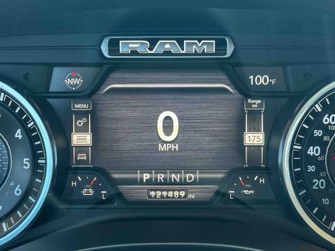 Used 2020 RAM 1500 Laramie AWD/4WD image 25