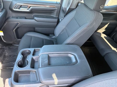 Used 2024 Chevrolet Silverado 1500 LT AWD/4WD image 14