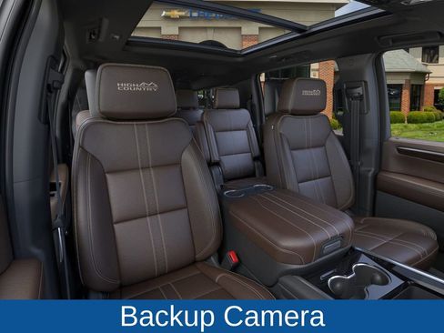 New 2026 Chevrolet Suburban High Country image 17