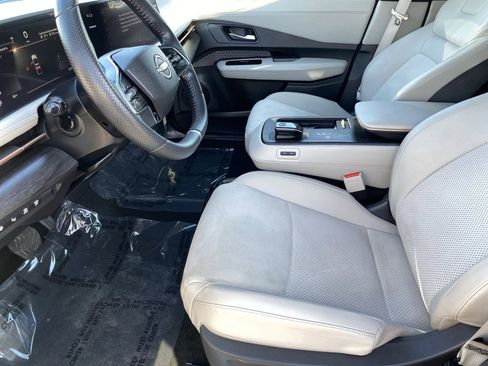 Certified 2025 Nissan Ariya AWD image 27