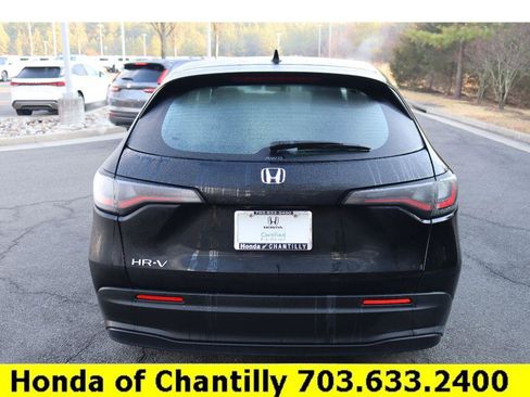 Used 2023 Honda HR-V LX image 6